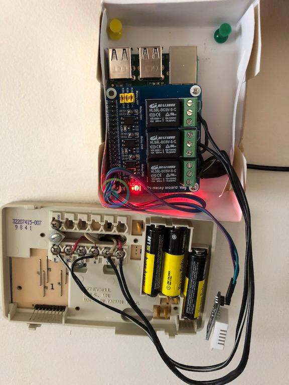 Raspberry Pi Thermostat showing Wiring